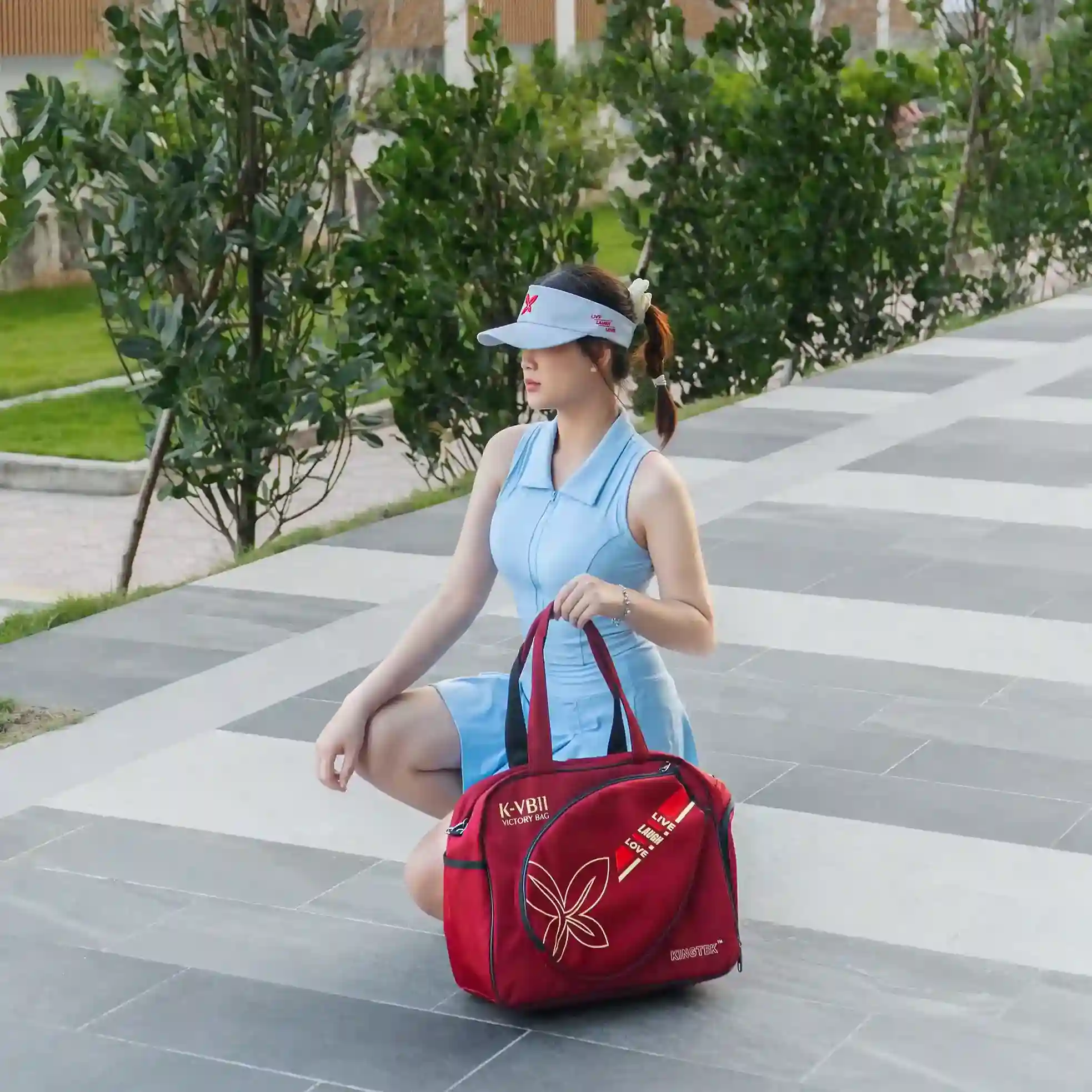 túi pickleball thời trang màu đỏ rượu vang